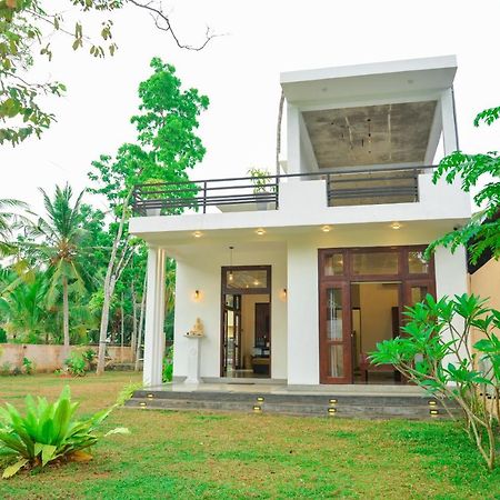 Yehen'S Villa 乌纳瓦图纳 外观 照片