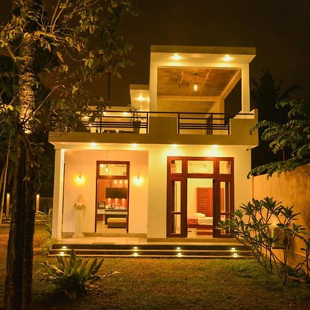 Yehen'S Villa 乌纳瓦图纳 外观 照片
