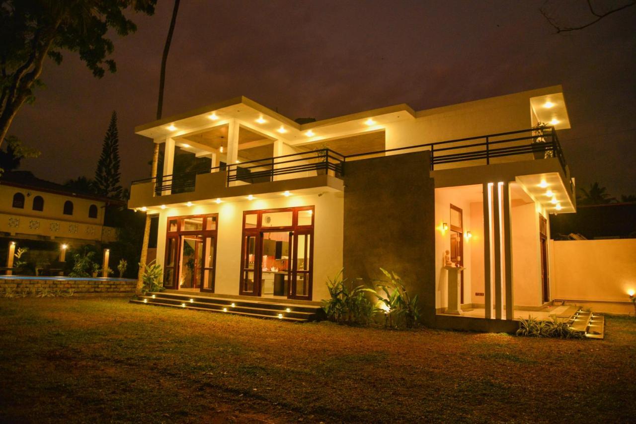 Yehen'S Villa 乌纳瓦图纳 外观 照片